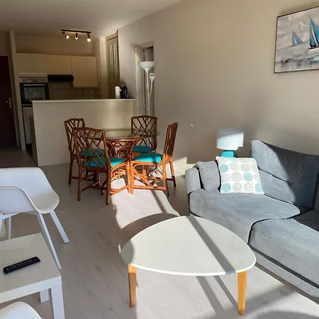 Apartment C219 -2 Pieces Avec Parking Proche *