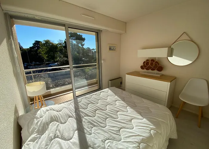 C219 -2 Pieces Avec Parking Proche Arcachon